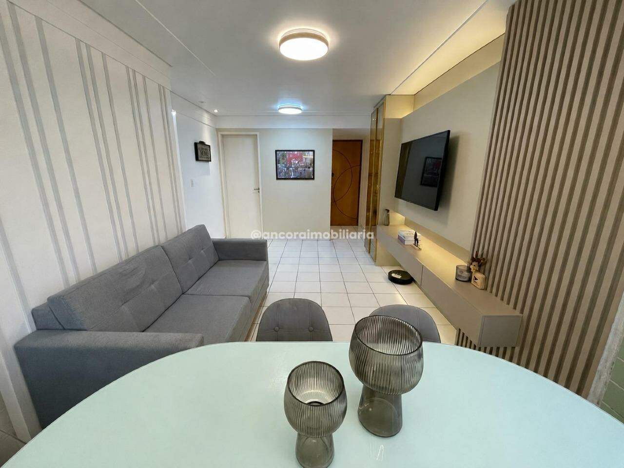 Apartamento para aluguel no Encruzilhada: 