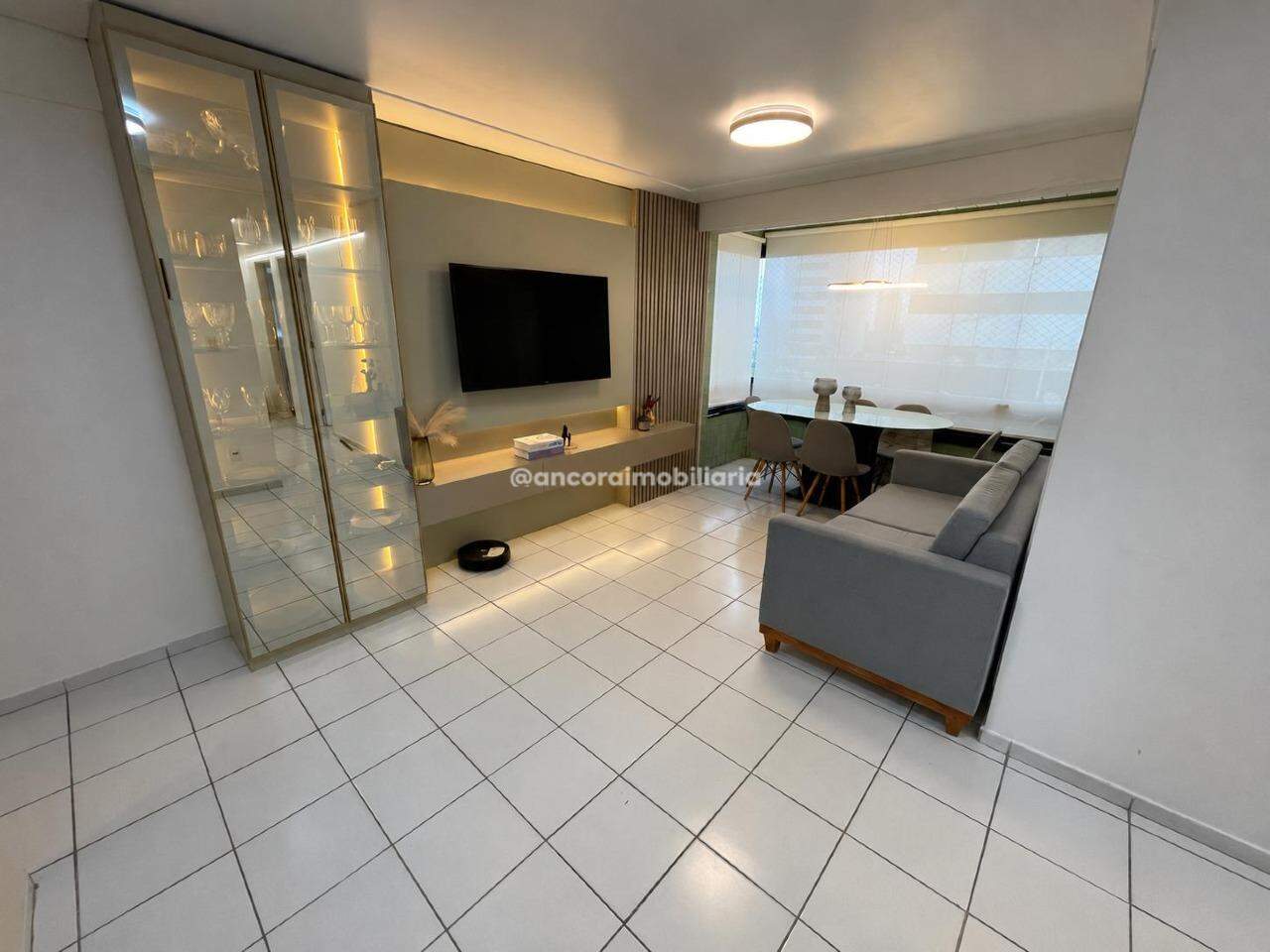 Apartamento para aluguel no Encruzilhada: 