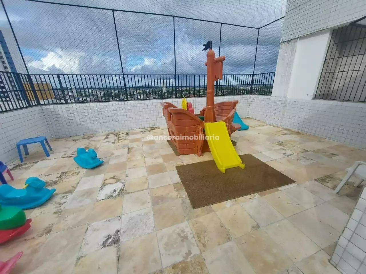 Apartamento para aluguel no Encruzilhada: 