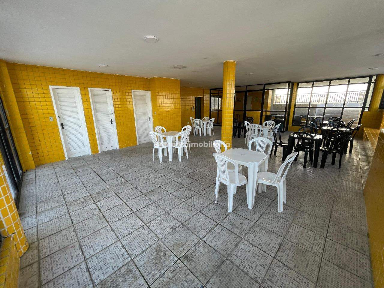 Apartamento à venda no Candeias: