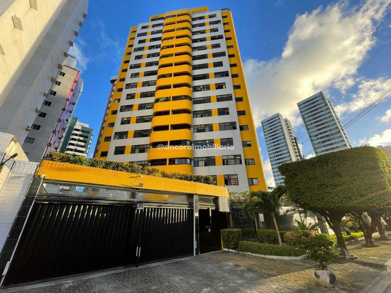 Apartamento à venda no Candeias: