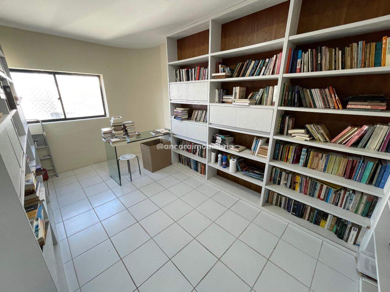 Apartamento à venda no Candeias: