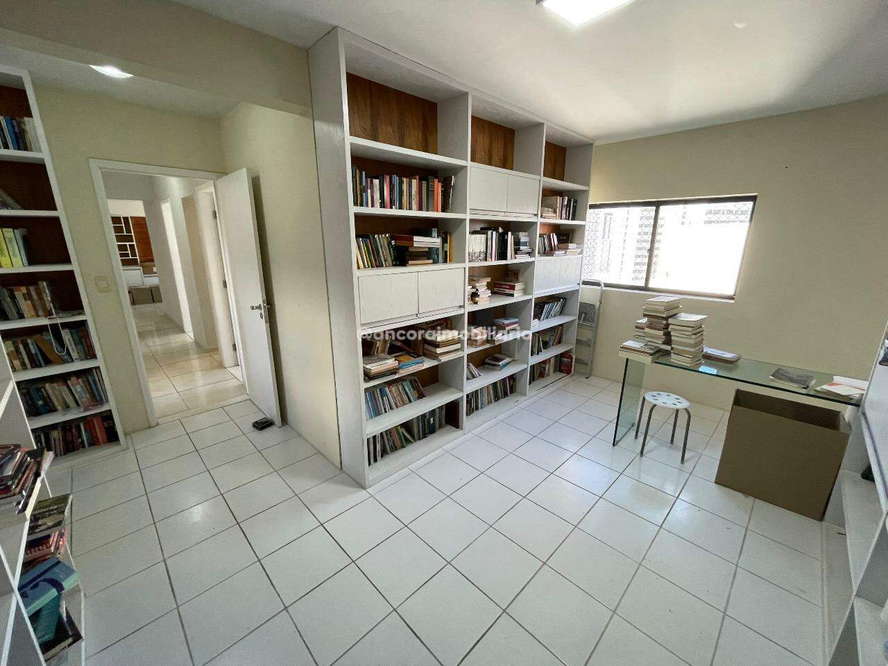 Apartamento à venda no Candeias: