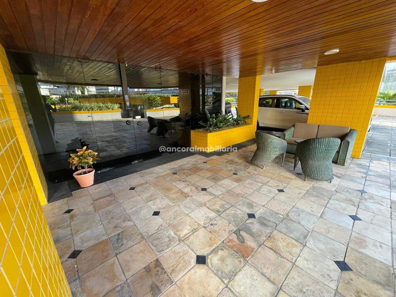 Apartamento à venda no Candeias: