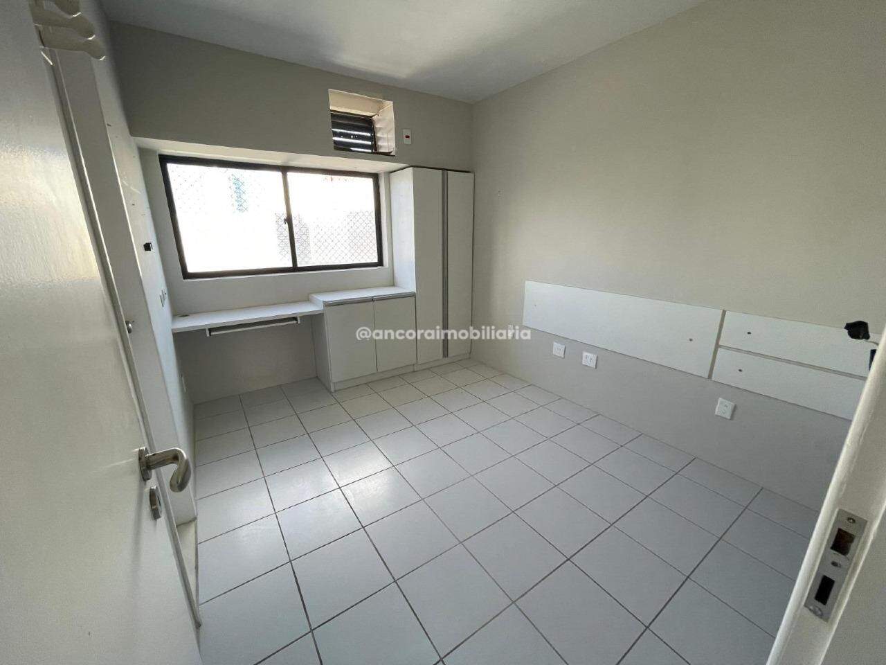 Apartamento à venda no Candeias: