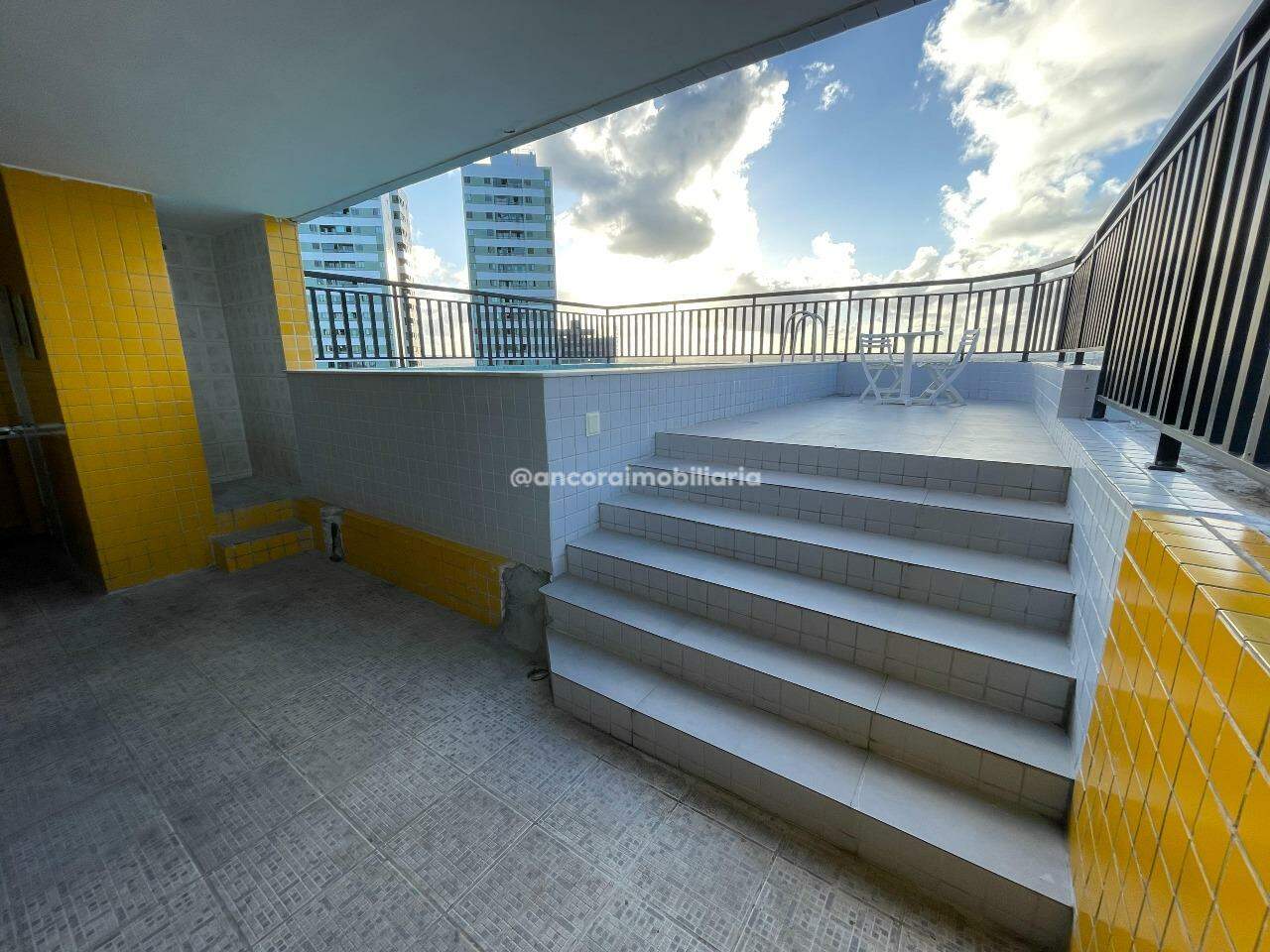 Apartamento à venda no Candeias:
