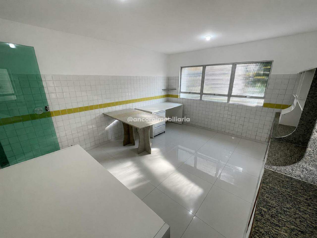 Sala para aluguel no Soledade: 