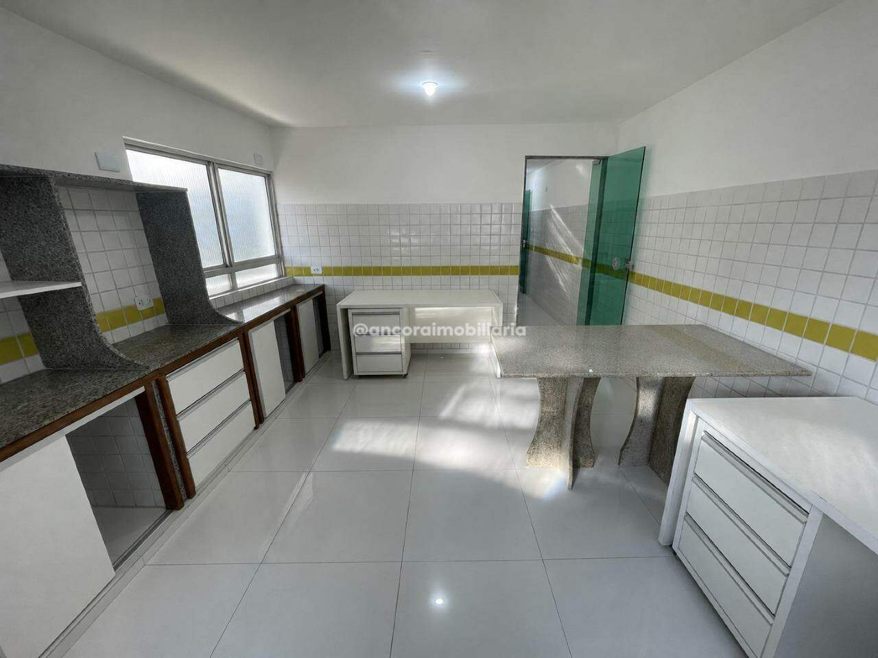 Sala para aluguel no Soledade: 