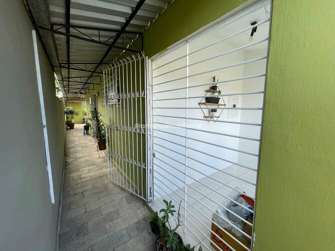 Casa para aluguel no Cordeiro: 