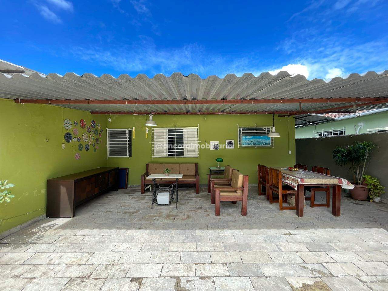 Casa para aluguel no Cordeiro: 
