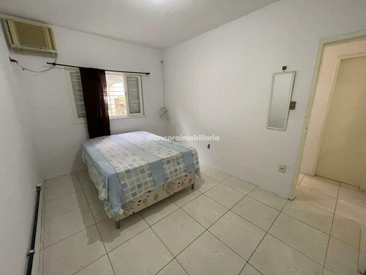 Casa para aluguel no Cordeiro: 
