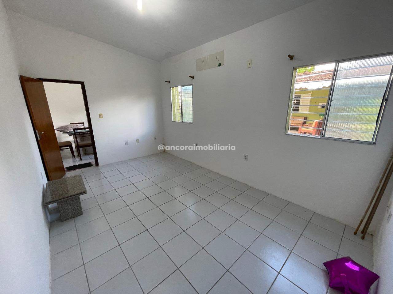 Casa para aluguel no Cordeiro: 