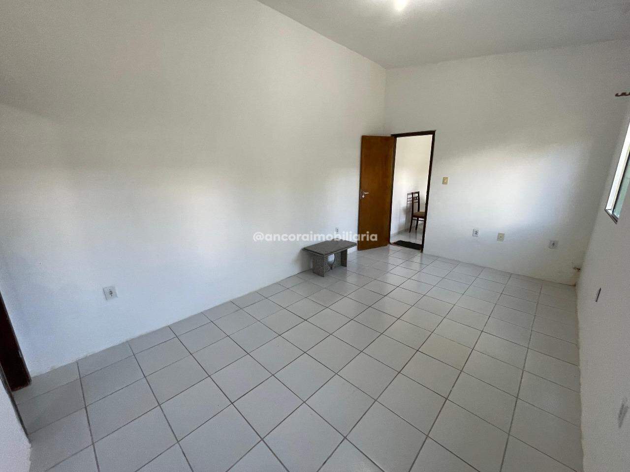 Casa para aluguel no Cordeiro: 