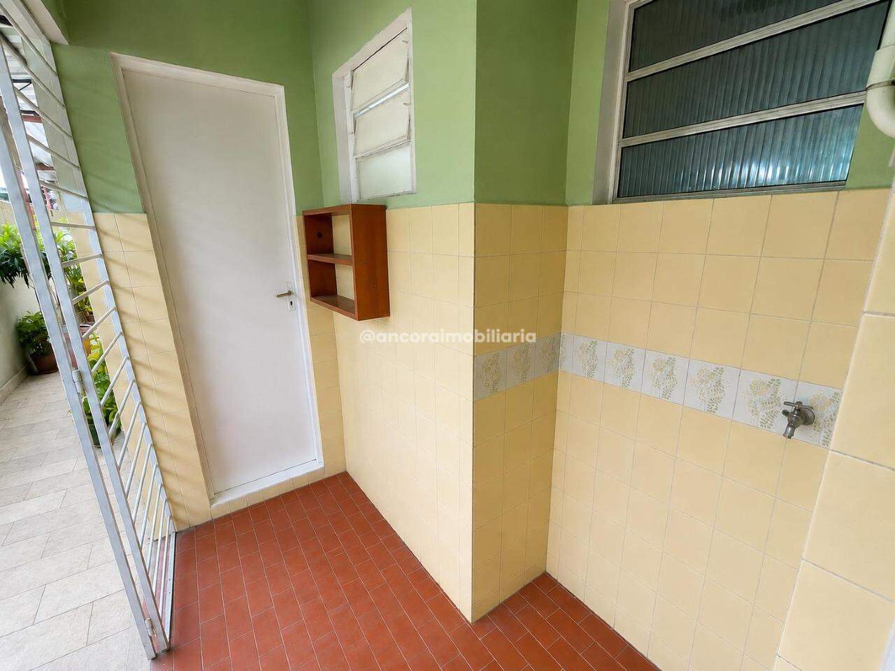 Casa para aluguel no Cordeiro: 