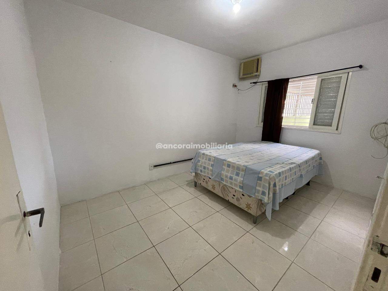 Casa para aluguel no Cordeiro: 