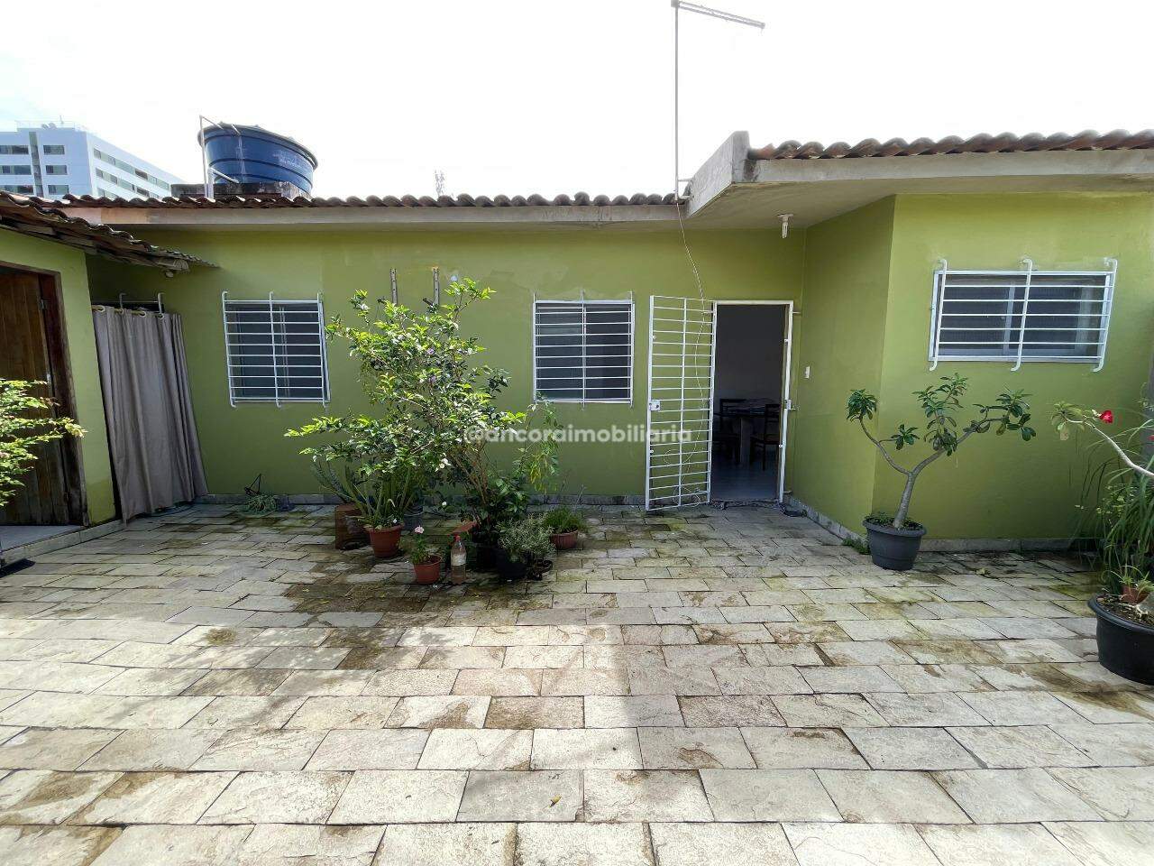 Casa para aluguel no Cordeiro: 