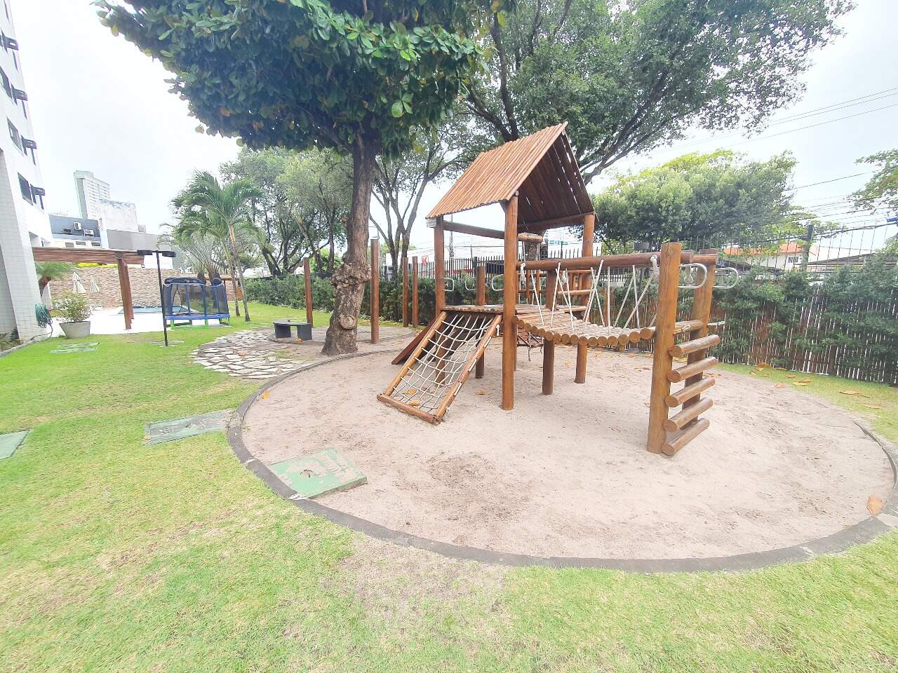 Apartamento para aluguel no Espinheiro: 