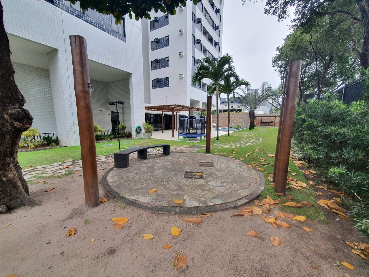 Apartamento para aluguel no Espinheiro: 