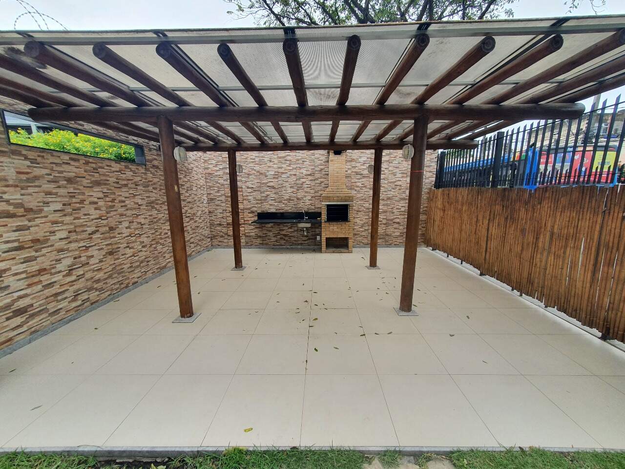 Apartamento para aluguel no Espinheiro: 