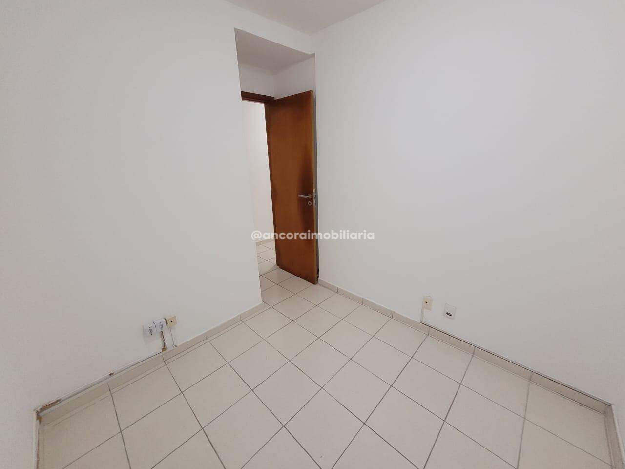 Apartamento para aluguel no Espinheiro: 