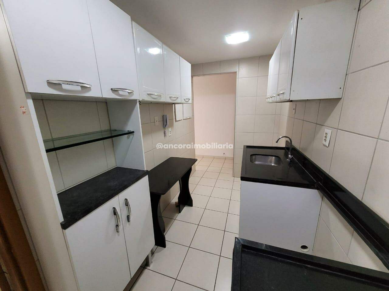 Apartamento para aluguel no Espinheiro: 