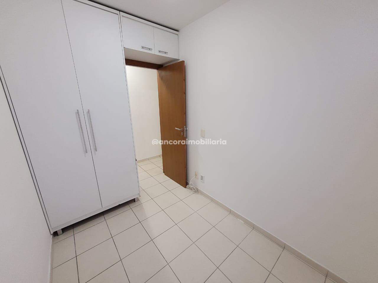 Apartamento para aluguel no Espinheiro: 