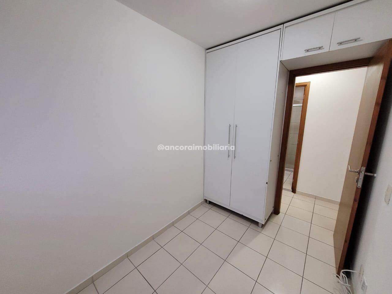 Apartamento para aluguel no Espinheiro: 