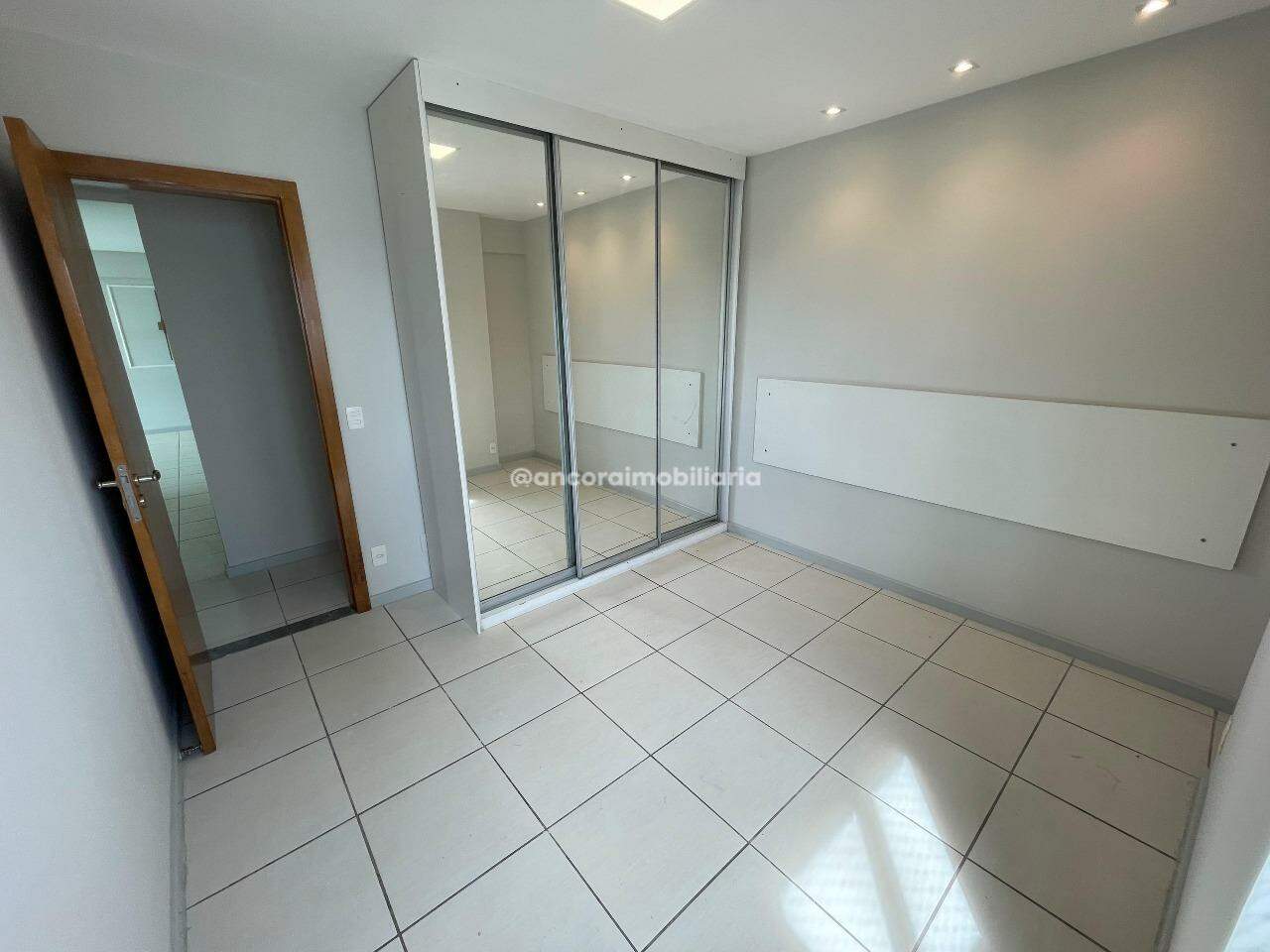 Apartamento para aluguel no Ilha do Retiro: 