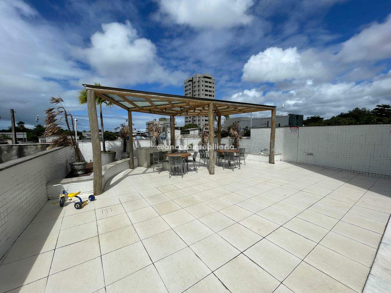Apartamento para aluguel no Ilha do Retiro: 
