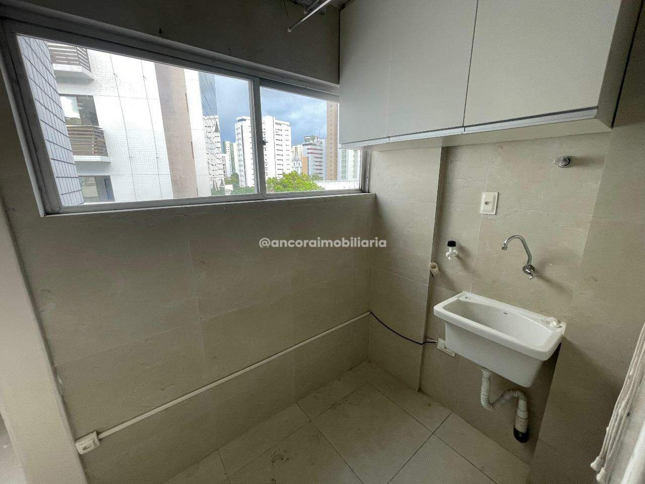 Apartamento à venda no Aflitos: