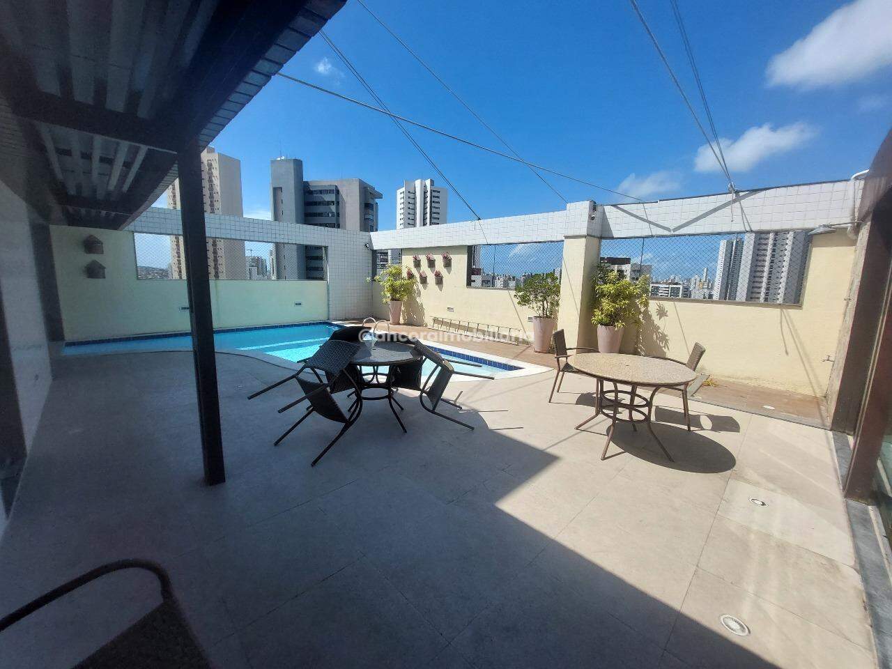 Apartamento à venda no Poço: