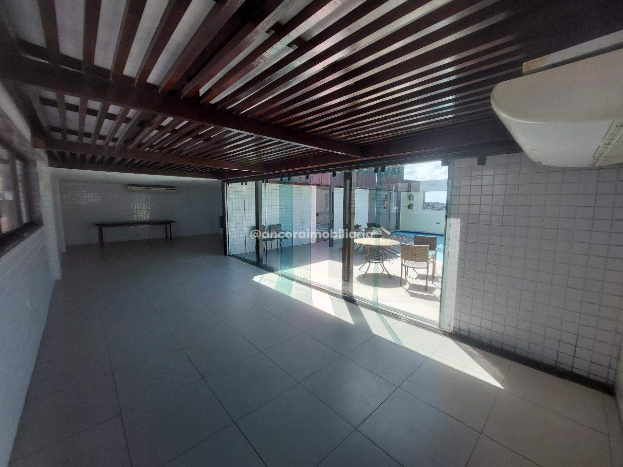 Apartamento à venda no Poço: