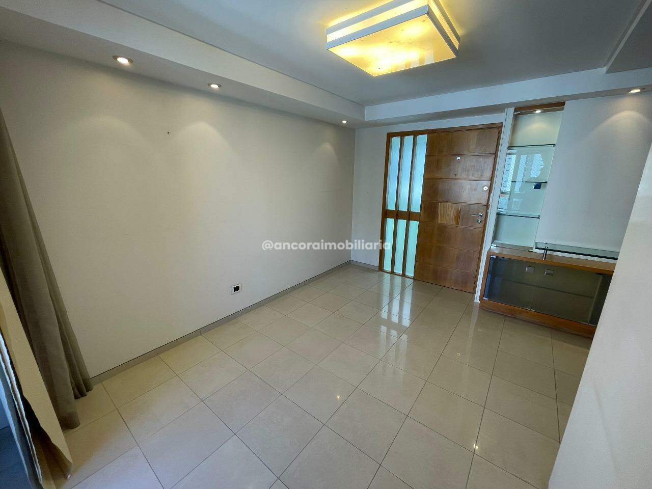 Apartamento para aluguel no Tamarineira: 