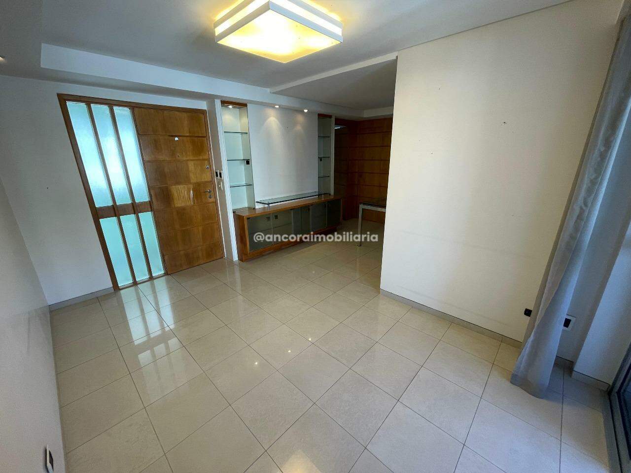 Apartamento para aluguel no Tamarineira: 