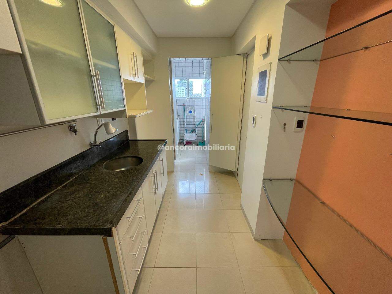Apartamento para aluguel no Tamarineira: 