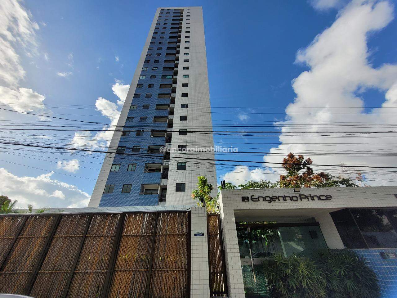 Apartamento à venda no Caxangá: 
