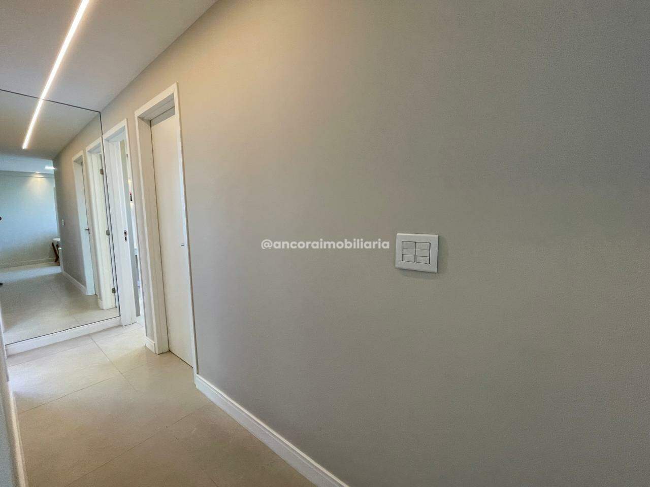 Apartamento à venda no Caxangá: 