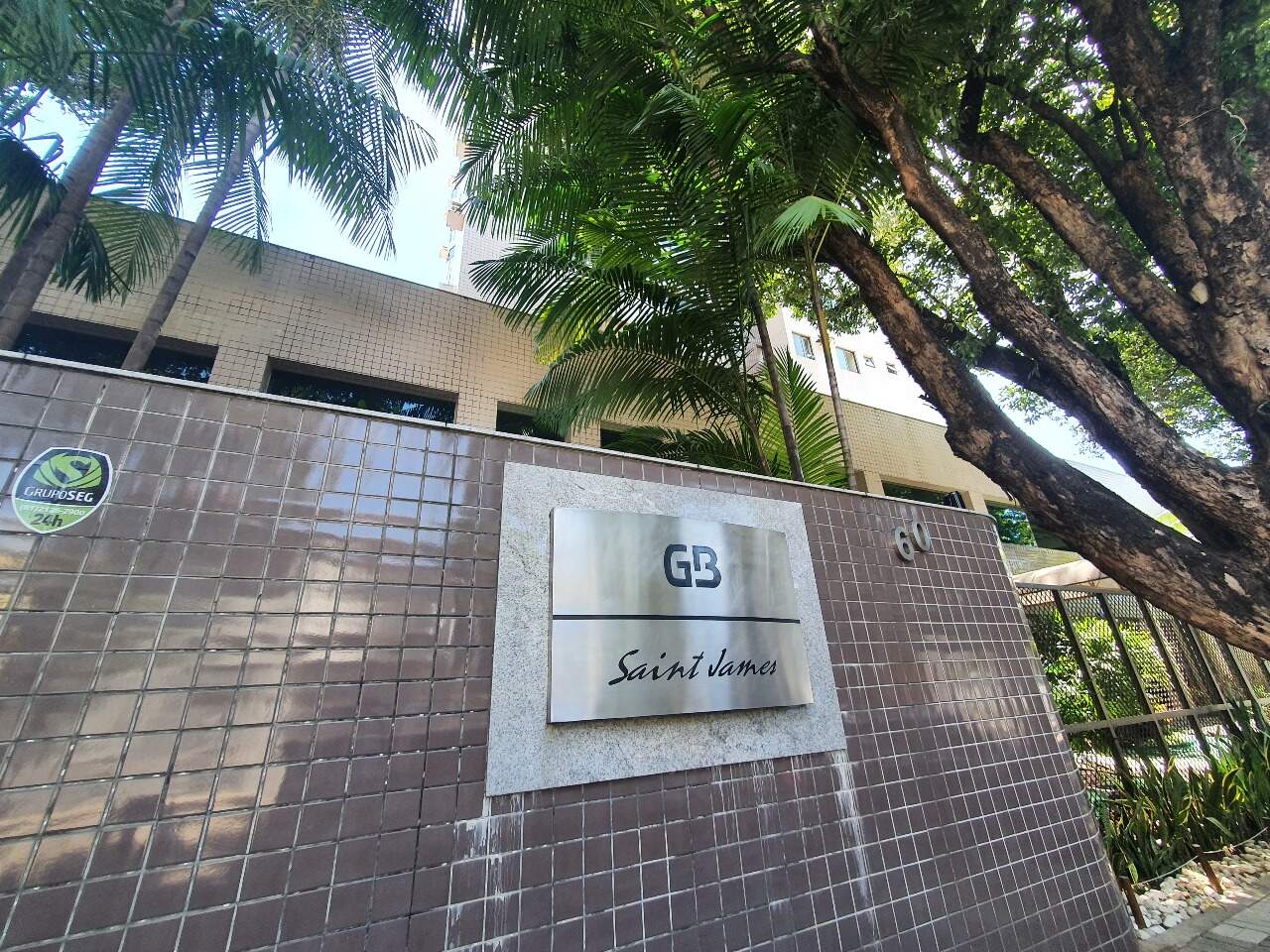 Apartamento para aluguel no Espinheiro: 