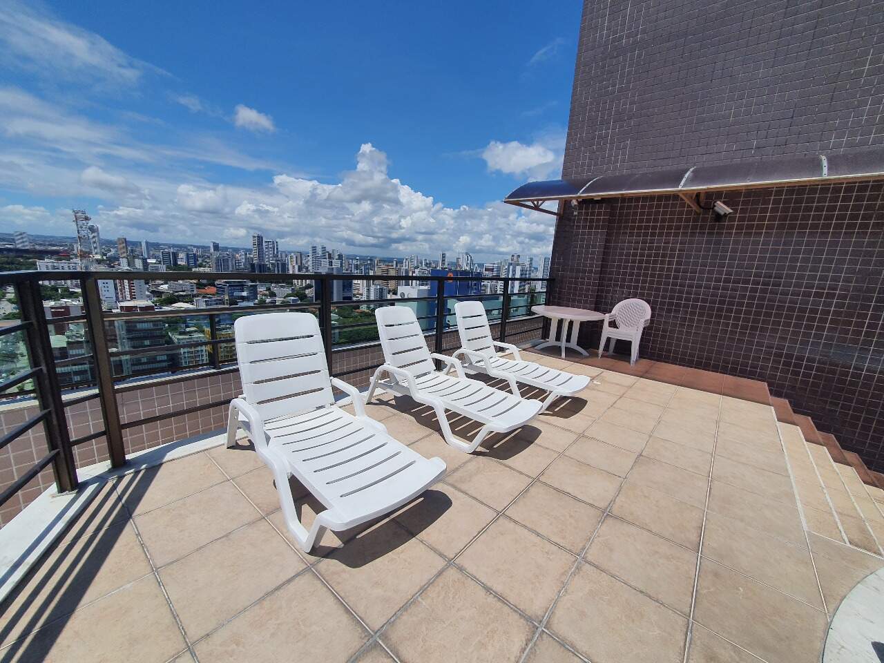 Apartamento para aluguel no Espinheiro: 