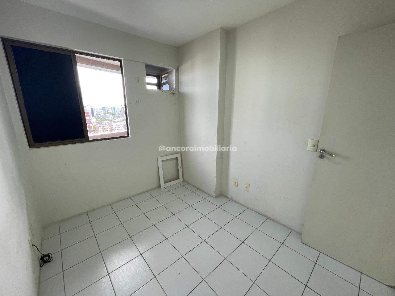 Apartamento para aluguel no Espinheiro: 