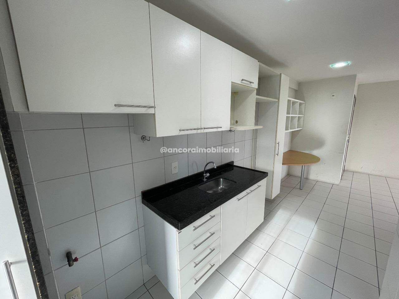 Apartamento para aluguel no Espinheiro: 