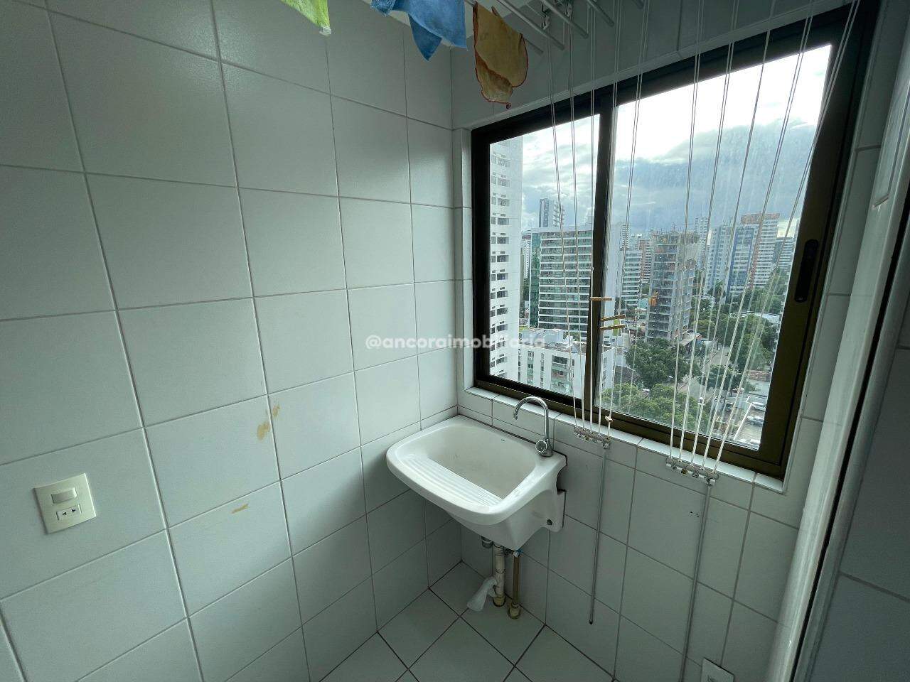 Apartamento para aluguel no Espinheiro: 