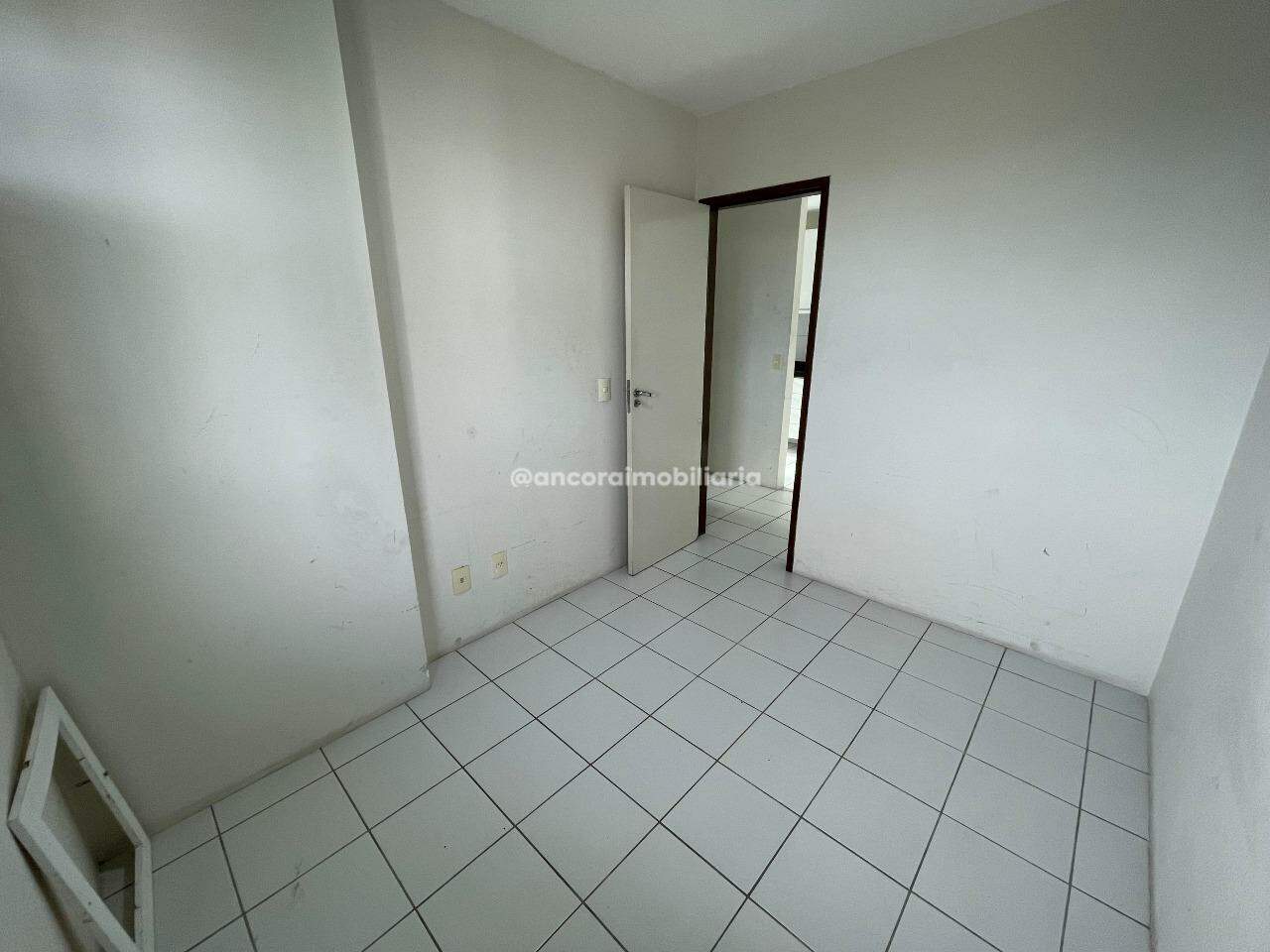 Apartamento para aluguel no Espinheiro: 