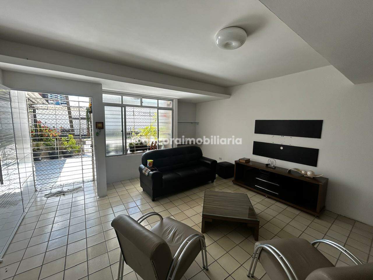 Apartamento à venda no Cordeiro: 