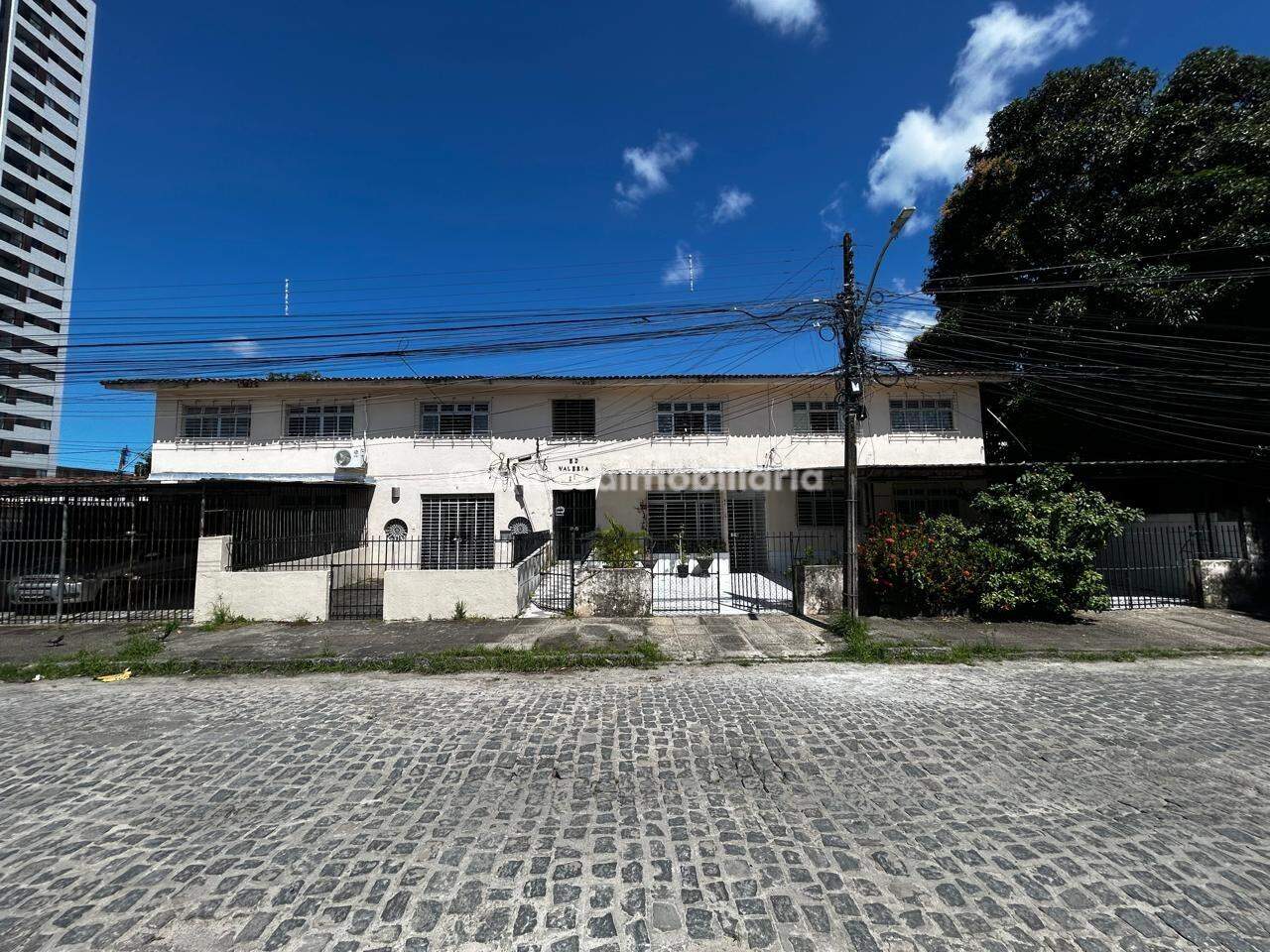 Apartamento à venda no Cordeiro: 