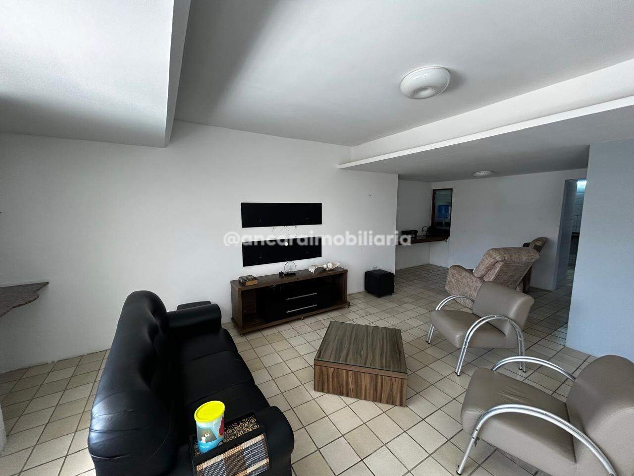 Apartamento à venda no Cordeiro: 