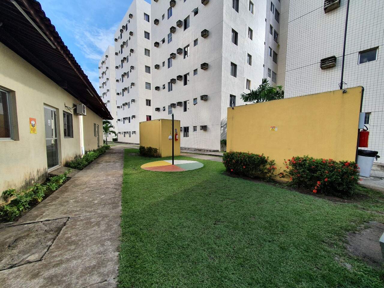Apartamento para aluguel no Artur Lundgren I: