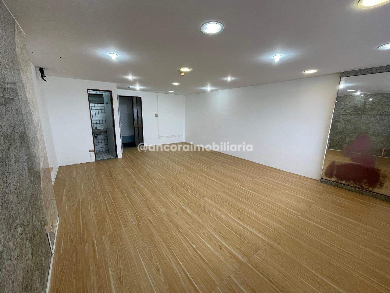 Sala para aluguel no Espinheiro: