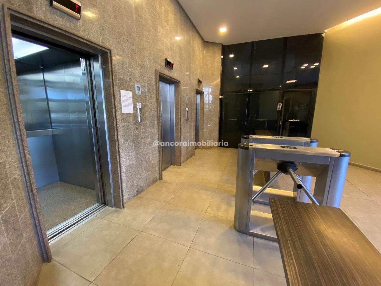 Sala para aluguel no Espinheiro: