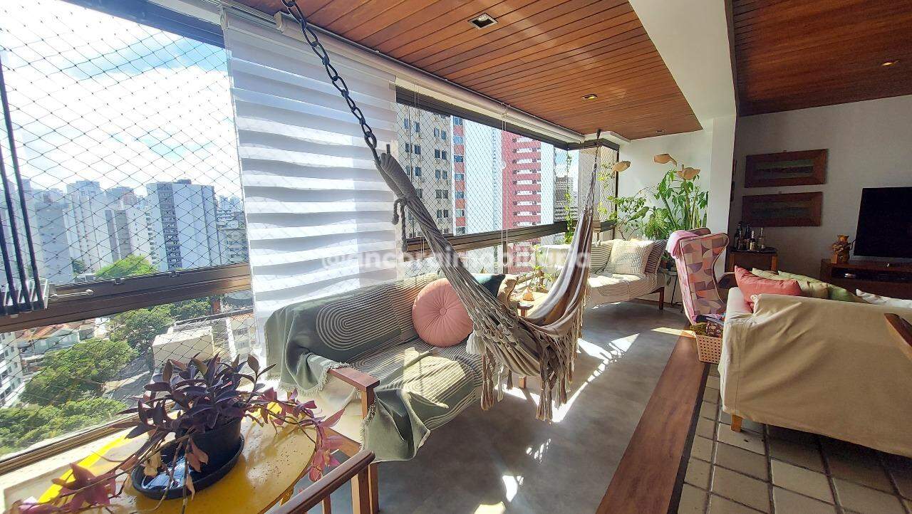 Apartamento à venda no Graças: